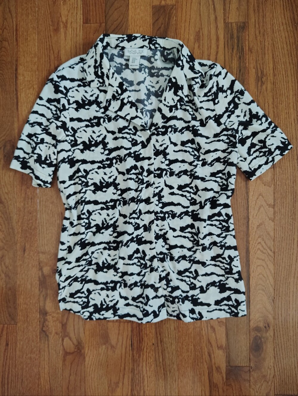 Rachel Zoe Black & White Abstract Print Short Sleeve Button Front Shirt
